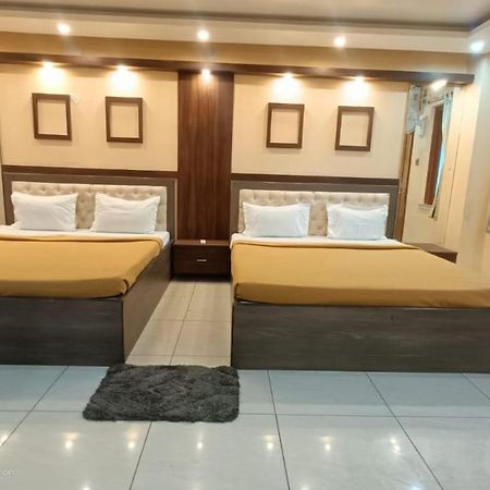Trisplanet Hotel Kalyani Kültér fotó