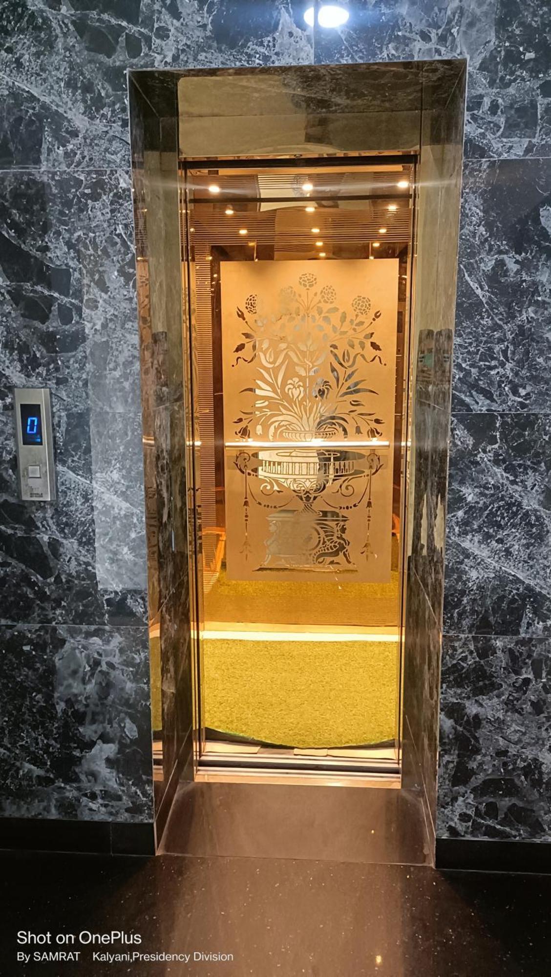 Trisplanet Hotel Kalyani Kültér fotó
